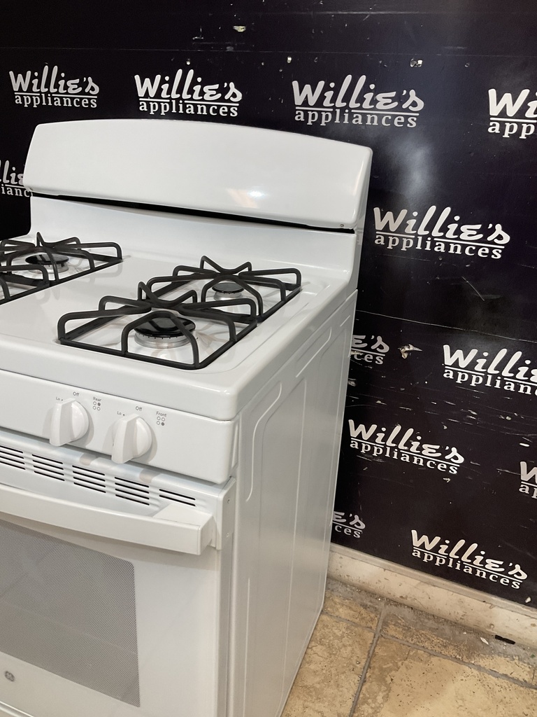 Ge Used Natural Gas Stove 30inches (White) 