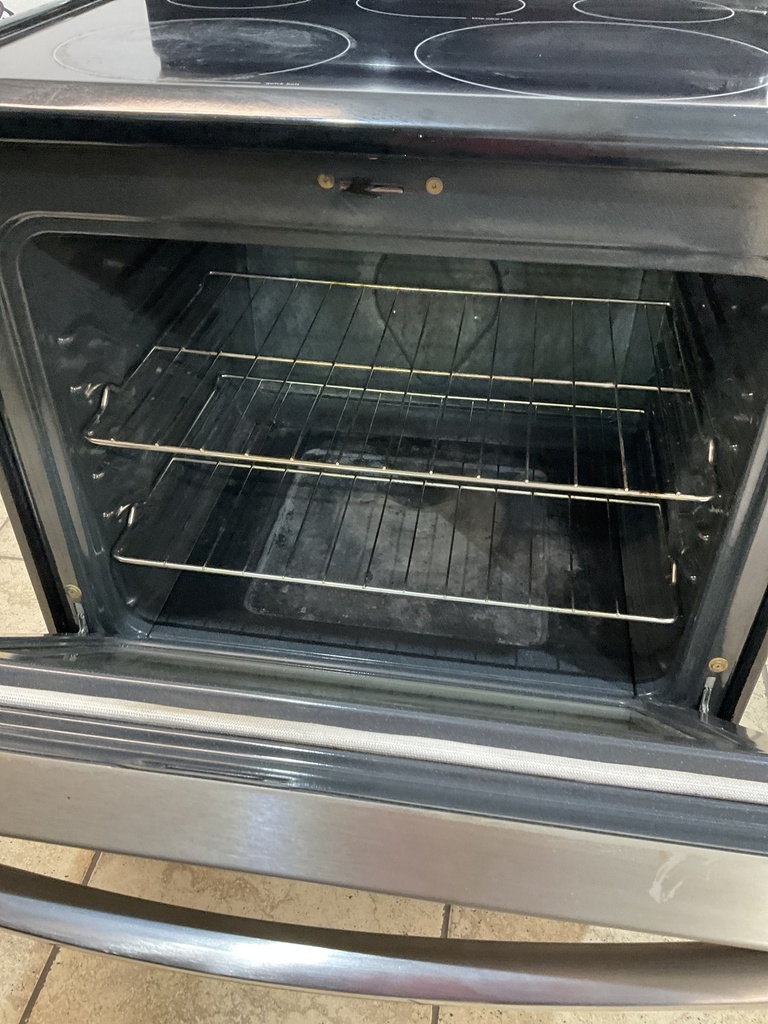 Frigidaire Used Electric Stove 220 volts (40/50 AMP) 30inches {no cord} (Stainless steel) 