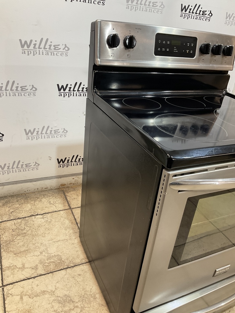 Frigidaire Used Electric Stove 220 volts (40/50 AMP) 30inches {no cord} (Stainless steel) 