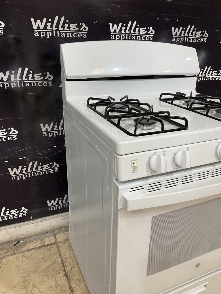 Ge Used Natural Gas Stove 30inches (white) 