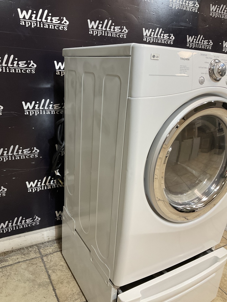 Lg Used Electric Dryer 220volts (30 AMP) 27inches {4 prong} (White)