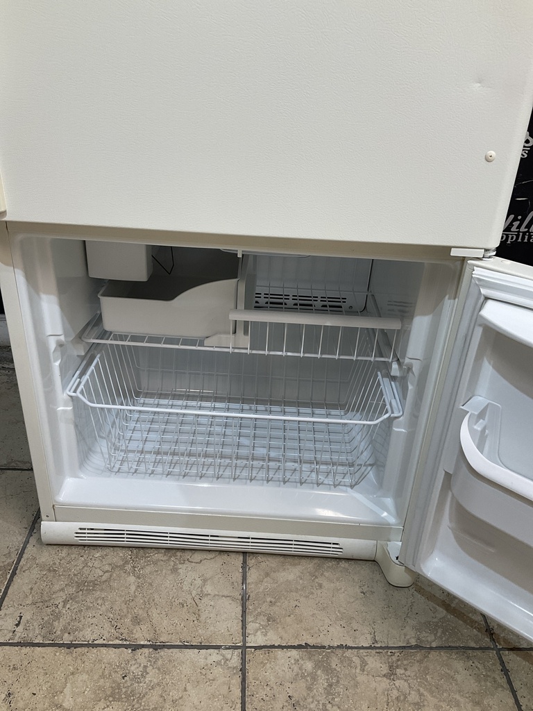 Kenmore Used Refrigerator Top and Bottom Mount 30x66 1/2” (Bisque) 
