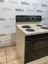 Ge Used Electric Stove 220volts (40/50 AMP) 30inches {no cord} (Bisque/black) 
