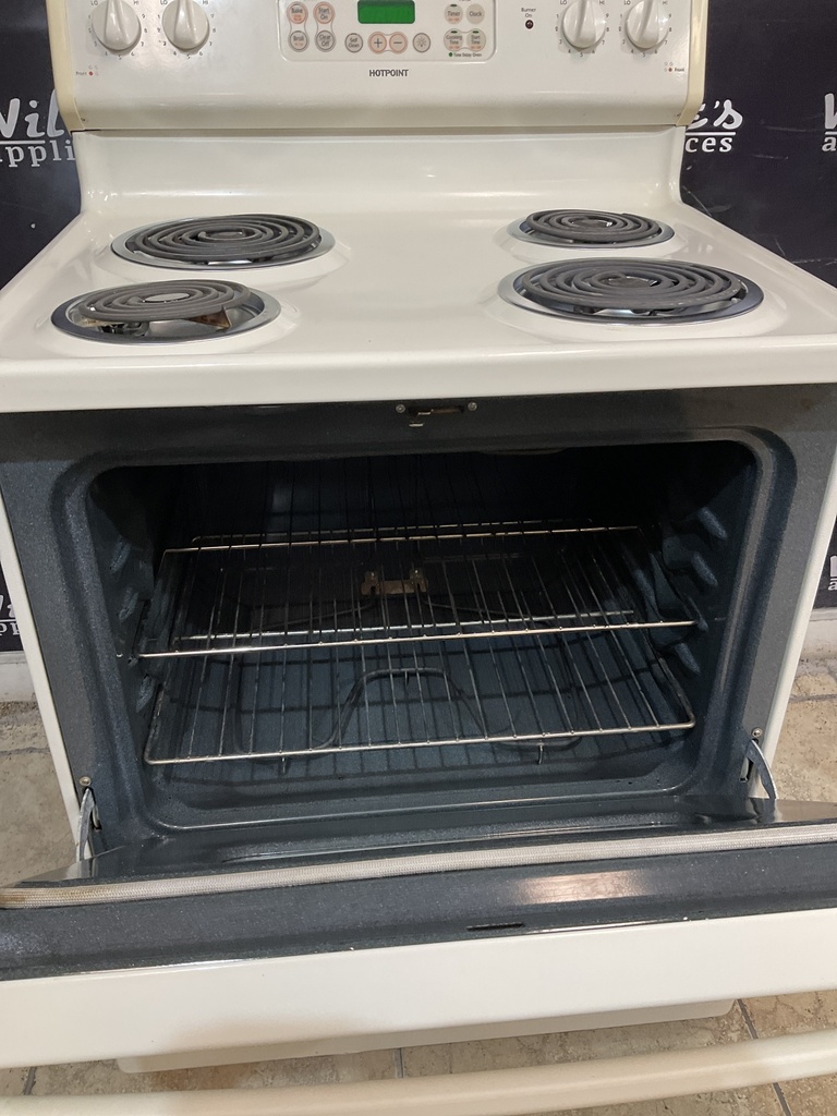 Hotpoint Used Electric Stove 220volts (40/50 AMP) 30inches {4 prong} (Bisque) 