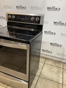 Whirlpool Used Electric Stove 220volts (40/50 AMP) 30inches {no cord} (Stainless Steel) 
