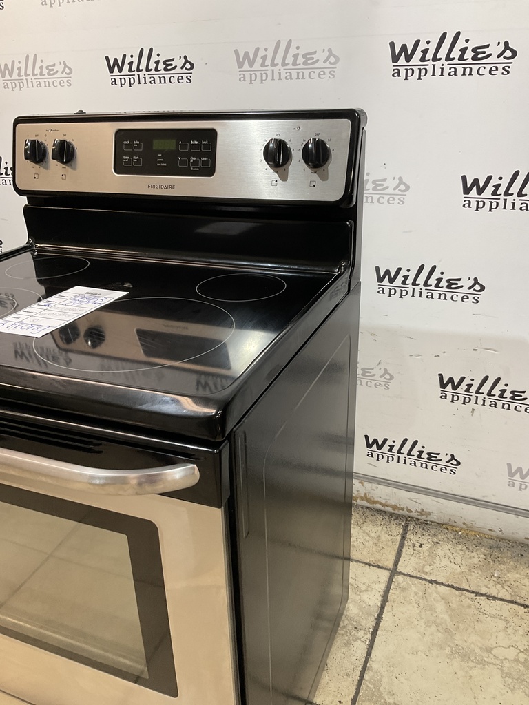 Frigidaire Used Electric Stove 220volts (40/50 AMP) 30inches {no cord} (Stainless Steel) 