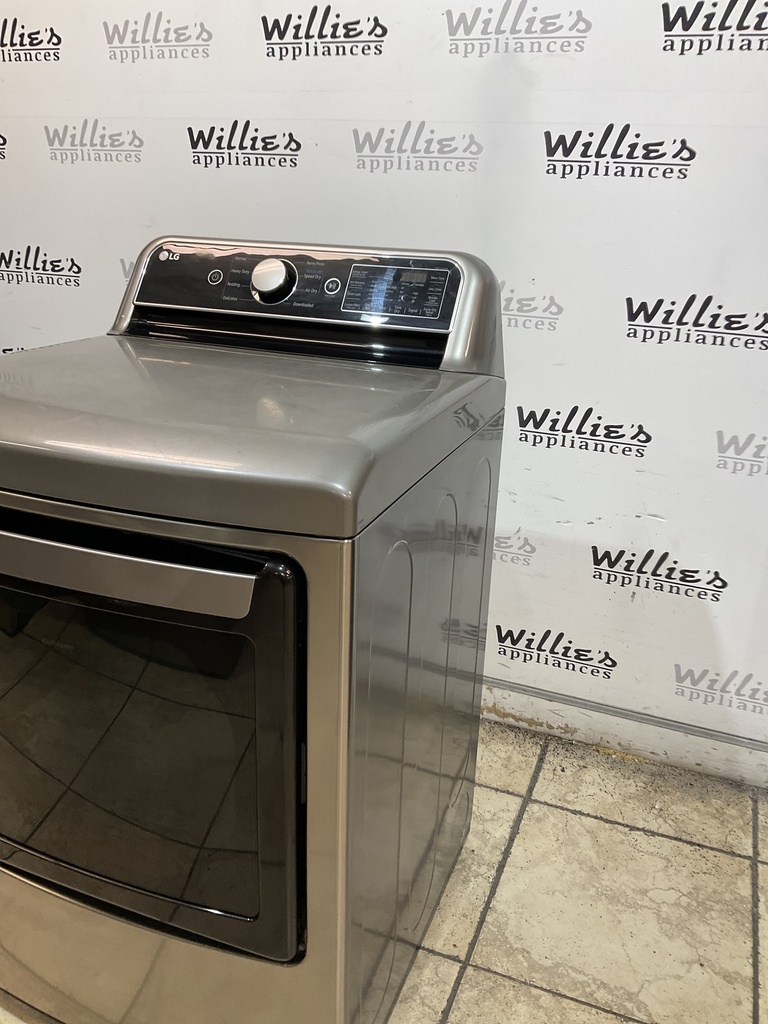 Lg Used Electric Dryer 220volts (30 AMP) 27inches{3 prong} (Grey) 