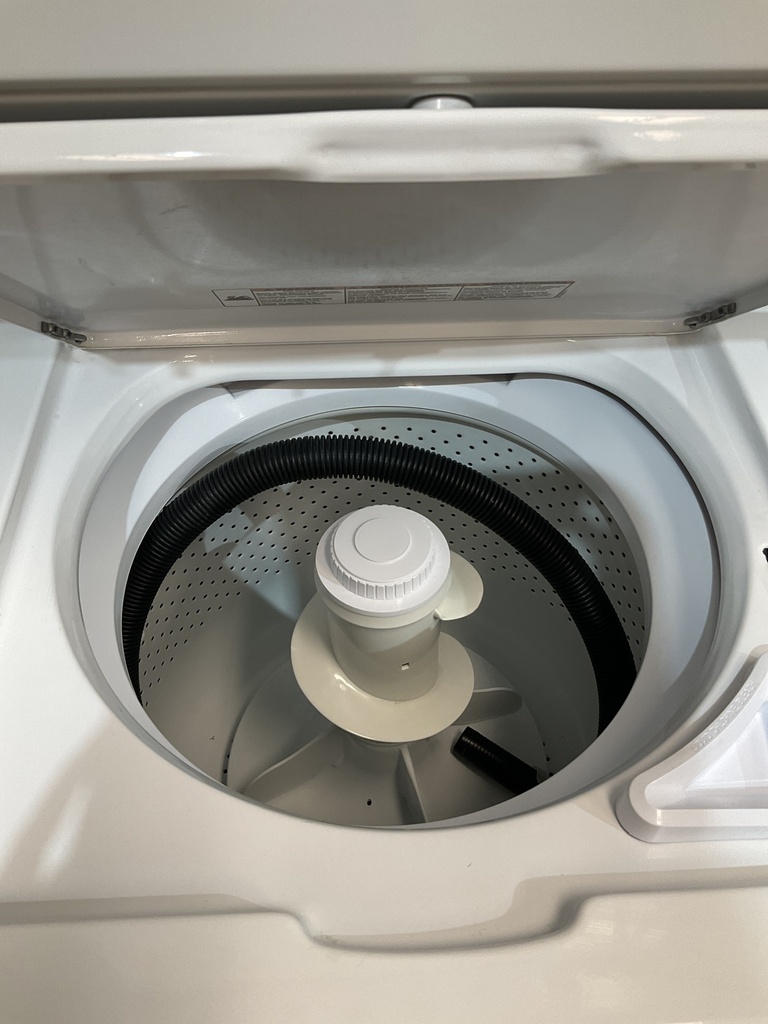 Maytag Used Electric Unit Stackable 220volts (30 AMP) 27x72 1/2” {4 prong} (White)