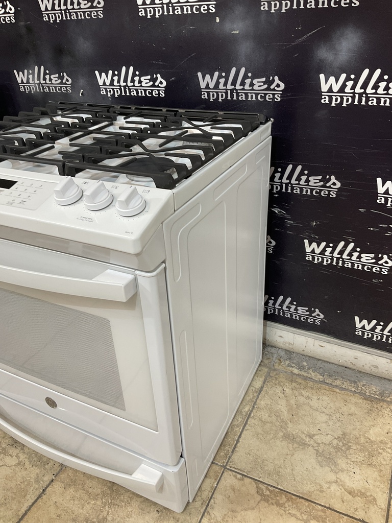 Ge Used Natural Gas Stove 30inches (White) 