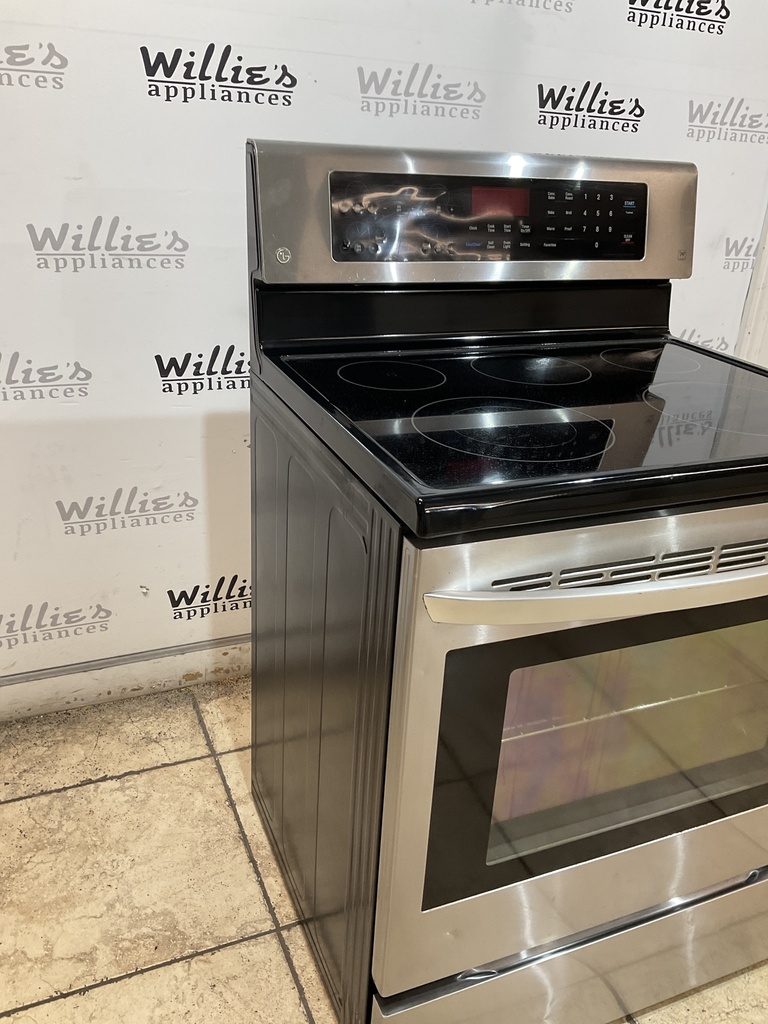 Lg Used Electric Stove 220volts (40/50 AMP) 30inches {3 prong} (Stainless Steel) 