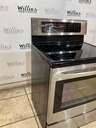 Lg Used Electric Stove 220volts (40/50 AMP) 30inches {3 prong} (Stainless Steel) 
