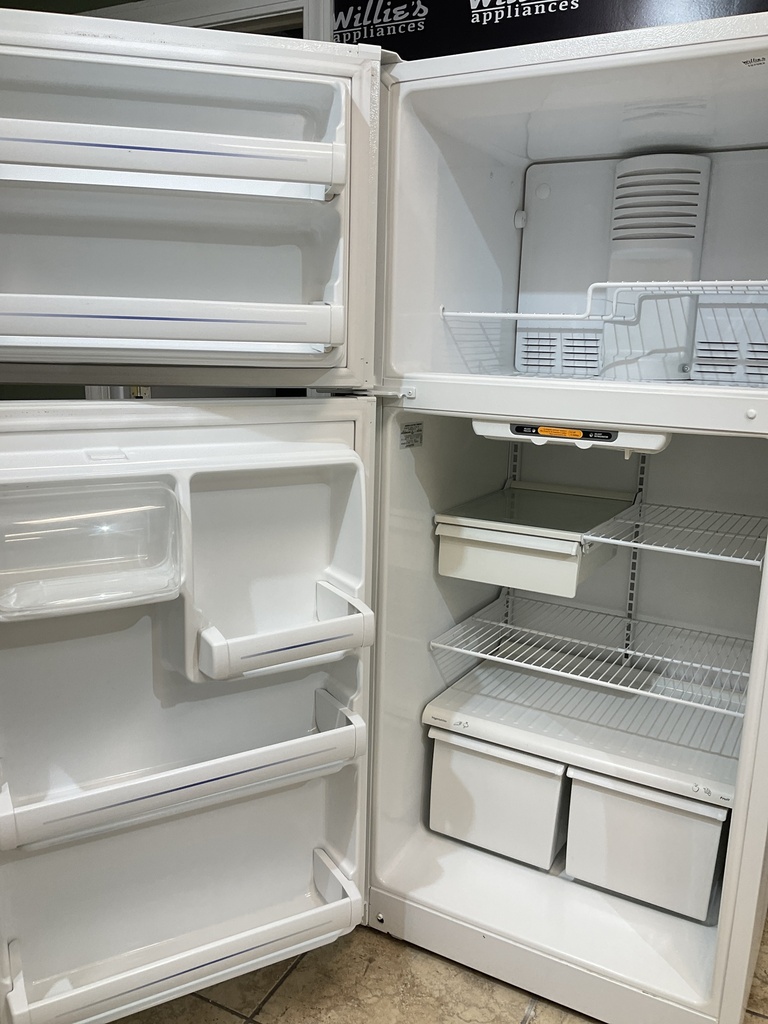 Ge Used Refrigerator Top and Bottom 30x67 (White) 