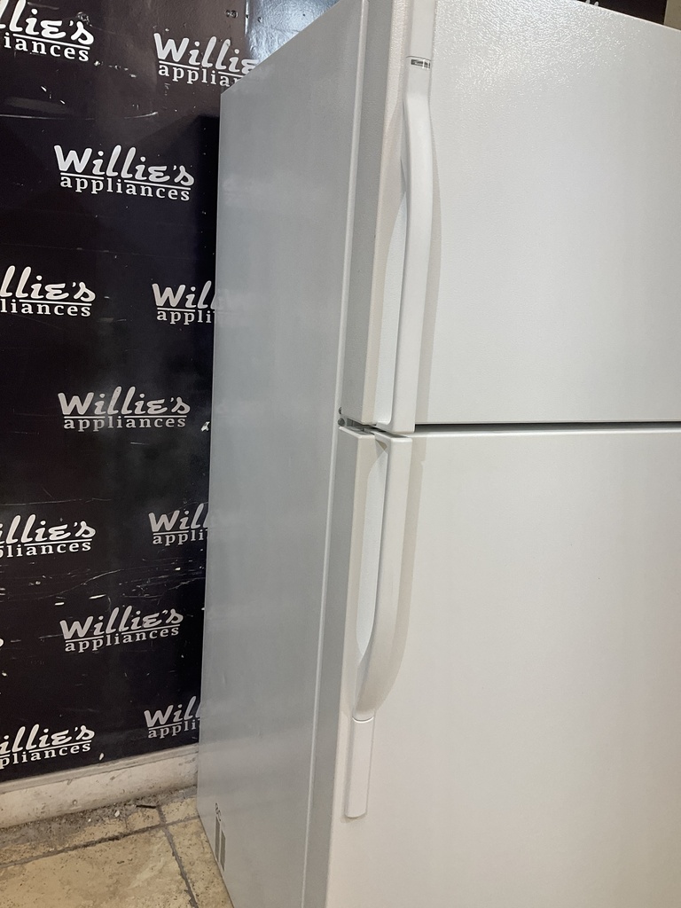 Kenmore Used Refrigerator Top and Bottom 33x66 (White)