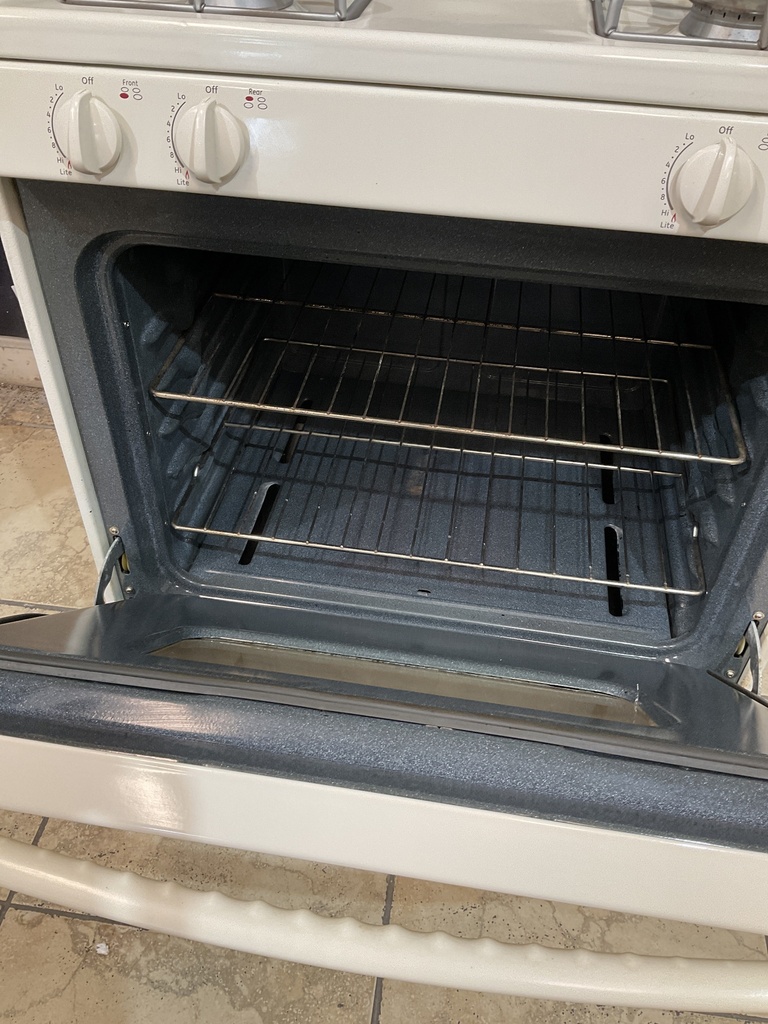 Ge Used Natural Gas Stove 30inches (bisque) 