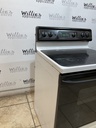 Ge Used Electric Stove 220volts (40/50 AMP) 30inches {3 prong} (White/Black) 
