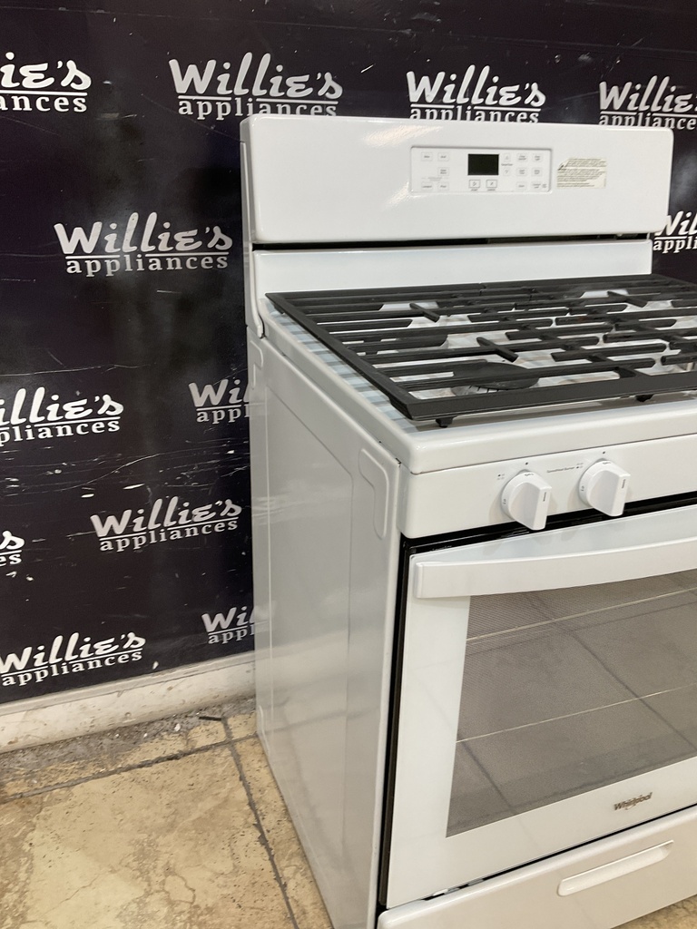 Whirlpool Used Natural Gas Stove 30inches (White) 