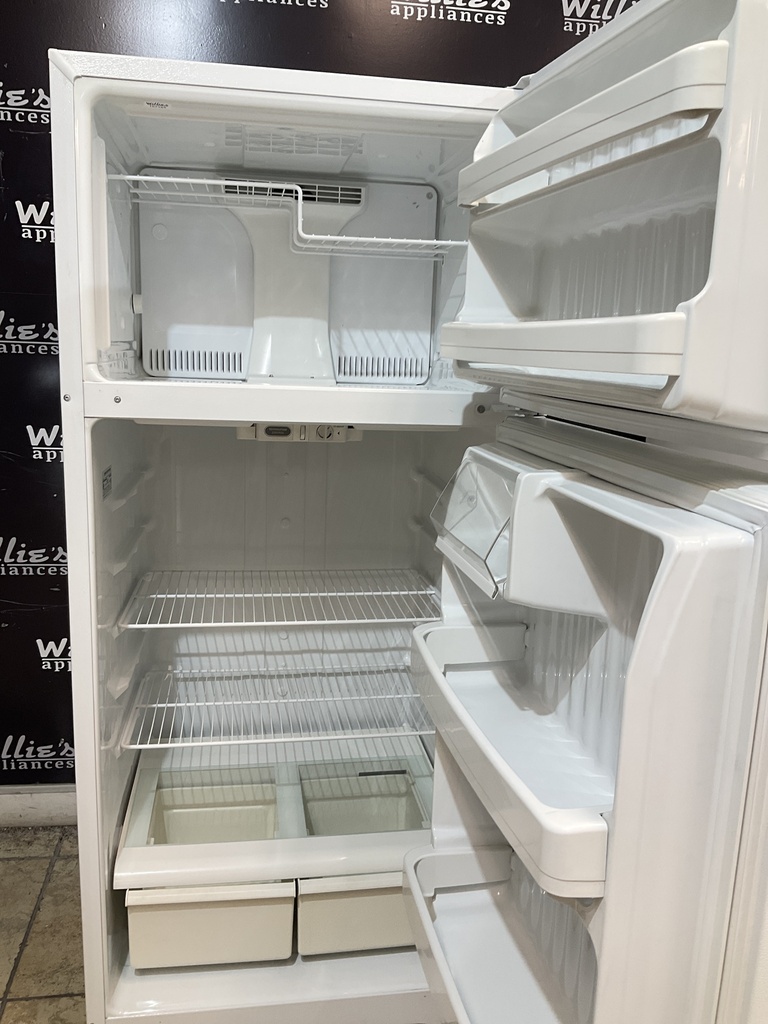 Ge Used Refrigerator Top and Bottom 28x64 1/2” (White) 