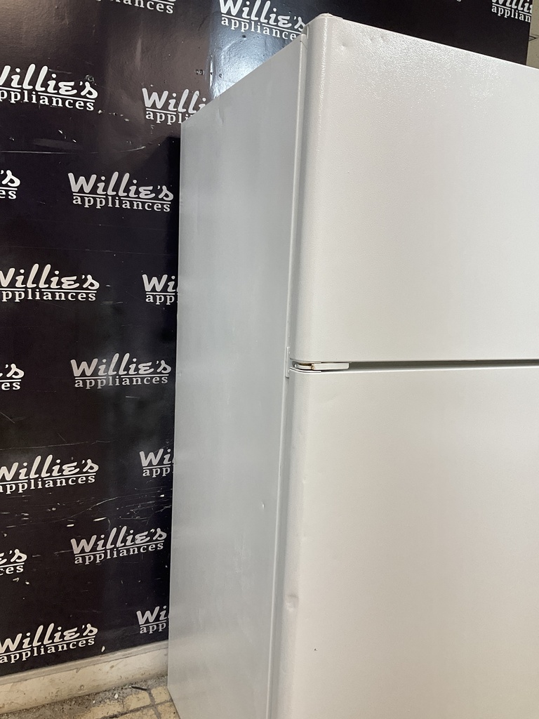 Ge Used Refrigerator Top and Bottom 30x66 1/2” (White) 
