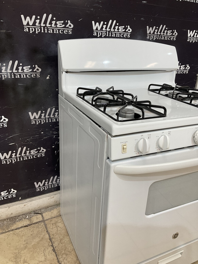 Ge Used Natural Gas Stove 30inches (White) 