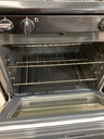 Frigidaire Used Gas Propane Stove 30inches ( Stainless Steel) 