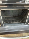 Whirlpool Used Electric Stove 220volts (40/50 AMP) 30inches {3 prong} (Stainless steel) 