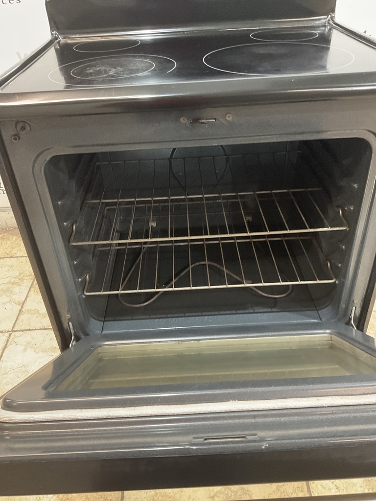Frigidaire Used Electric Stove 220volts (40/50 AMP) 30inches {no cord} (Stainless steel) 