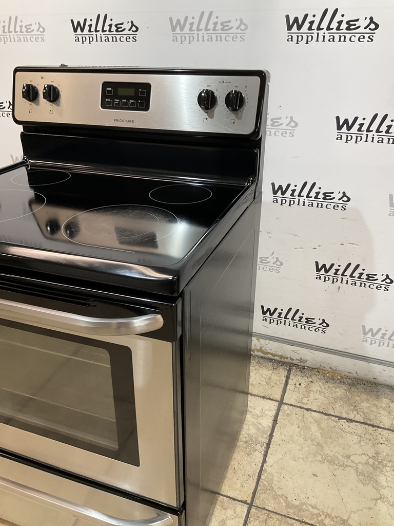 Frigidaire Used Electric Stove 220 volts (40/50 AMP) 30inches {4 prong} (Stainless steel) 