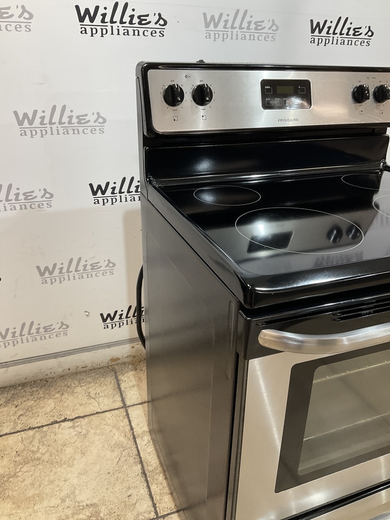 Frigidaire Used Electric Stove 220 volts (40/50 AMP) 30inches {4 prong} (Stainless steel) 