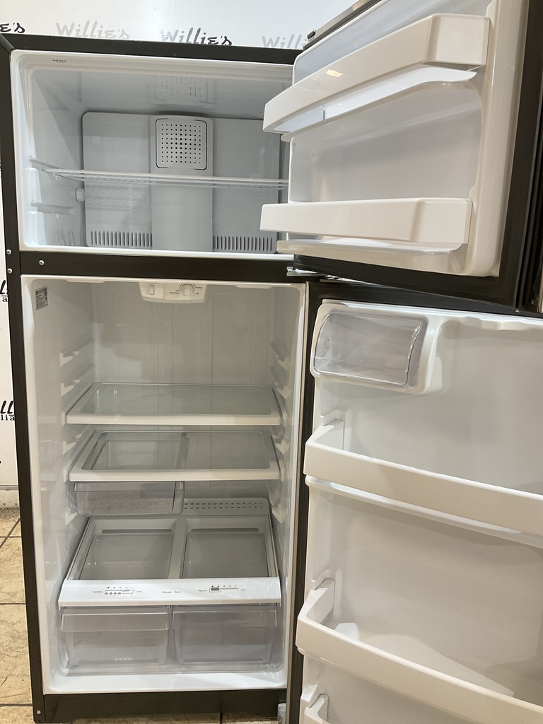 Ge Used Refrigerator Top and Bottom 28x67 (Stainless Steel) 