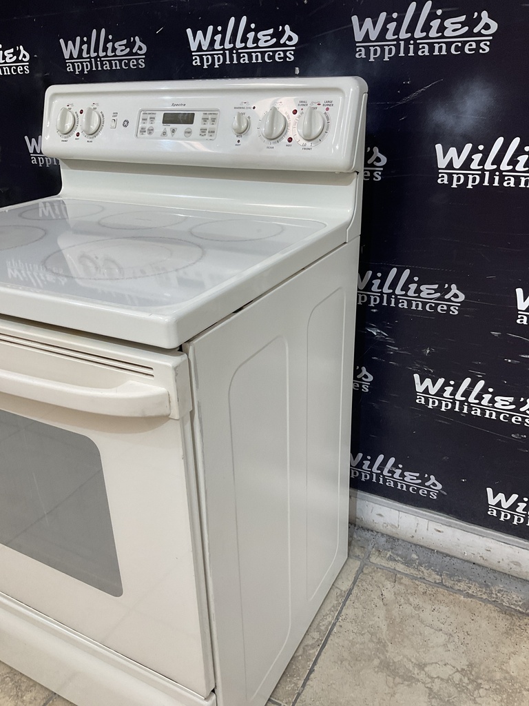 Ge Used Electric Stove 220volts (40/50 AMP) 30inches {no cord} (Bisque) 