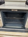 Ge Used Electric Stove 220volts (40/50 AMP) 30inches {no cord} (Bisque) 