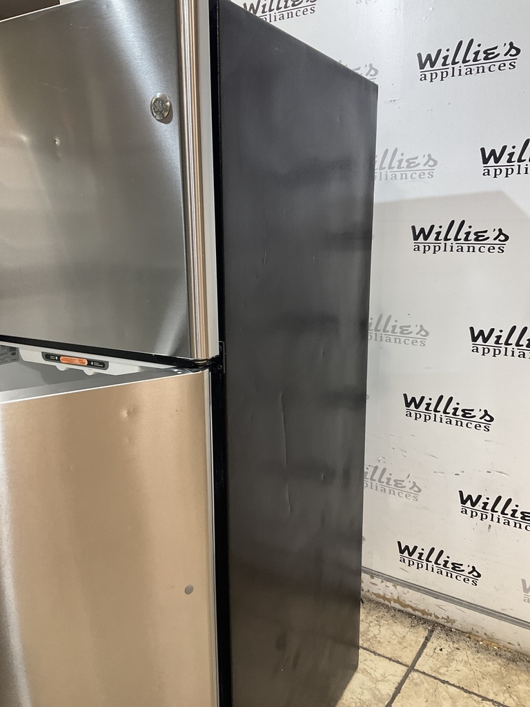 Frigidaire Used Refrigerator Top and Bottom 30x66 (Stainless Steel) 