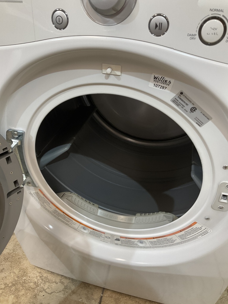 Lg Used Electric Dryer 220volts (30 AMP) 27inches {3 prong} (White) 