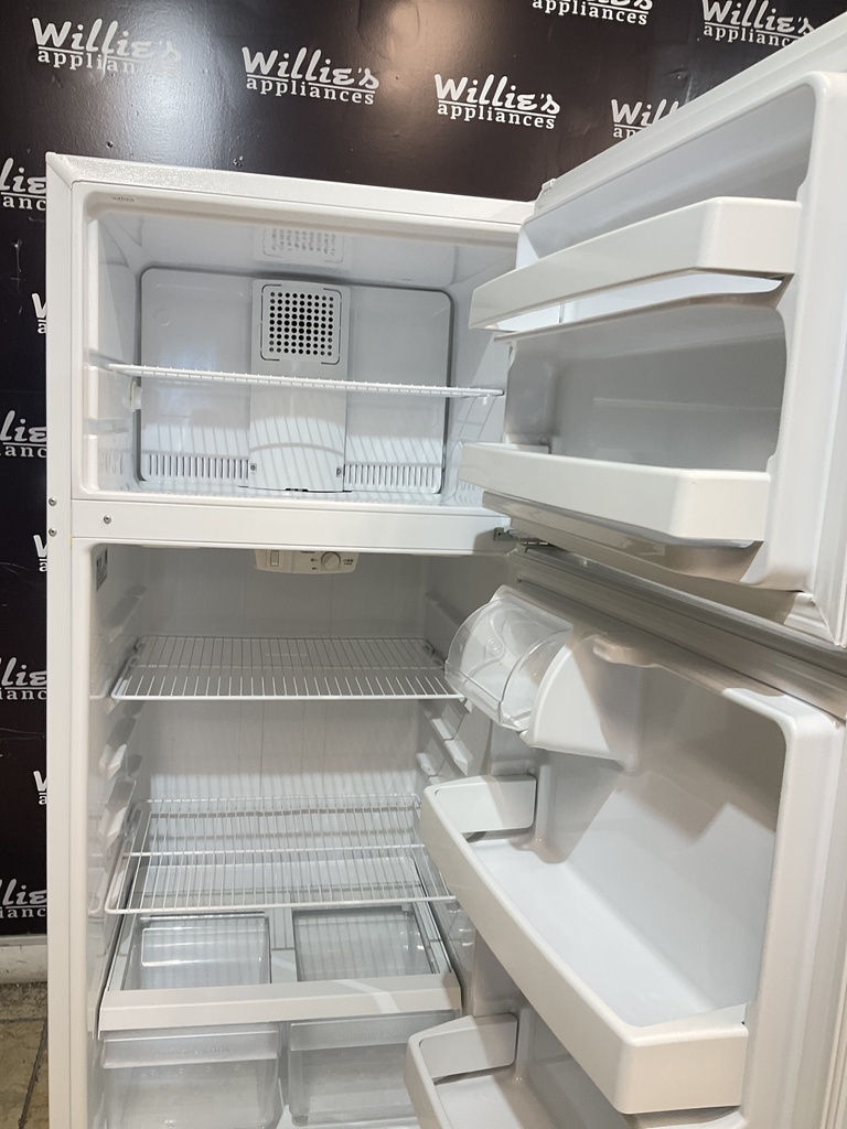 Ge Used Refrigerator Top and Bottom 28x64 1/2” (White) 