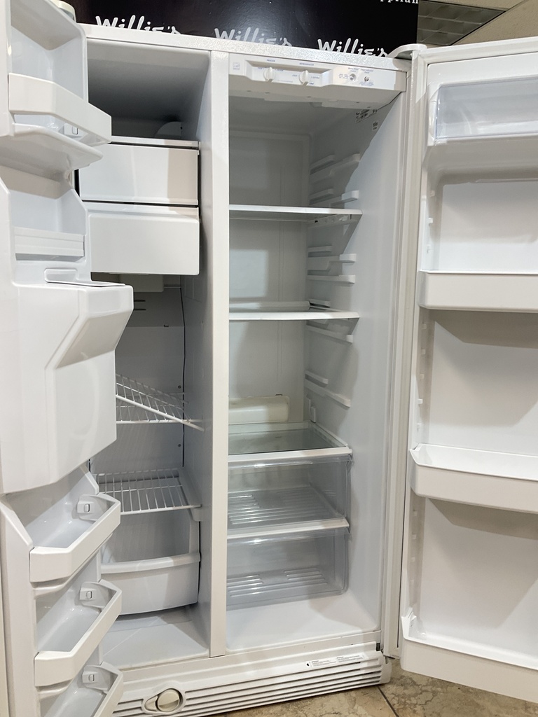 Whirlpool Refrigerator Side by side 36x69 1/2” (White)
