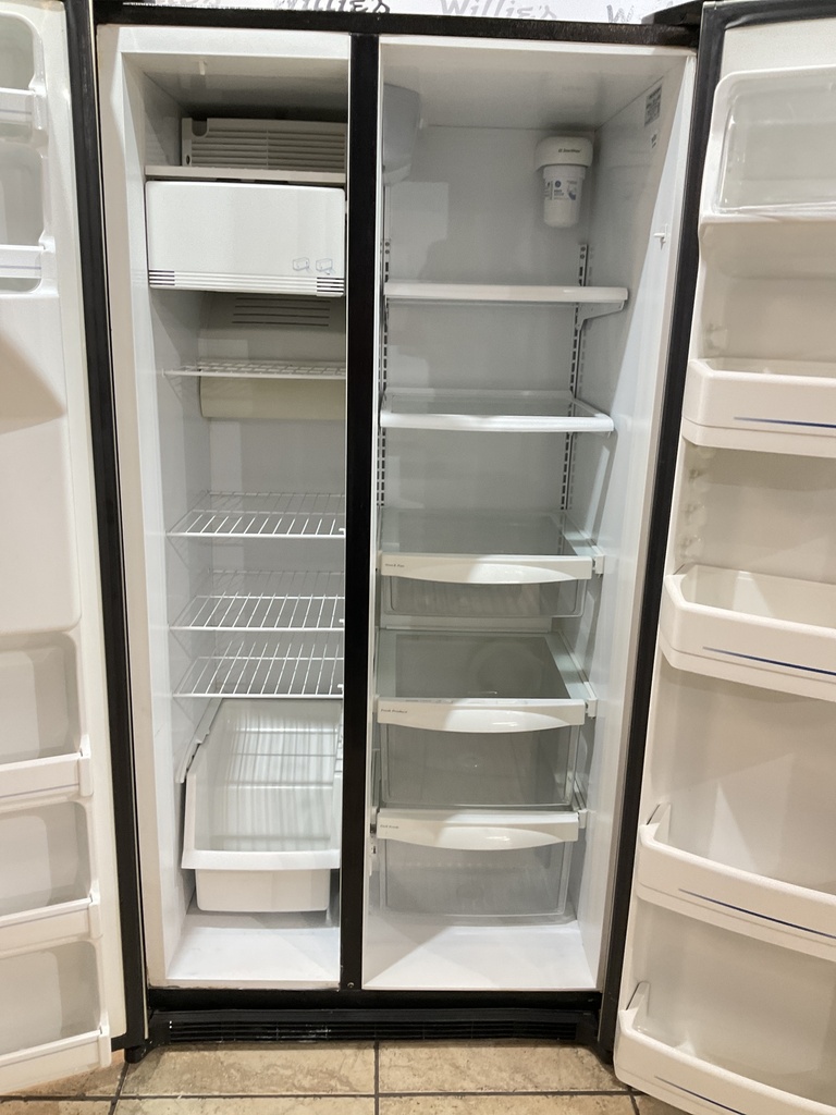 Ge Refrigerator Side by Side 36x69 1/2” (Stainless steel) 