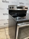 Ge Electric Stove 220volts (40/50 AMP) 30inches {3 prong} (stainless steel )