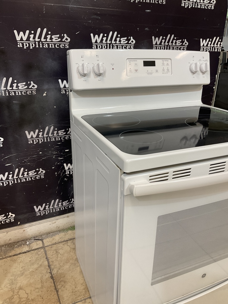Ge Electric Stove 220volts (40/50 AMP) 30inches {3 prong} (White)