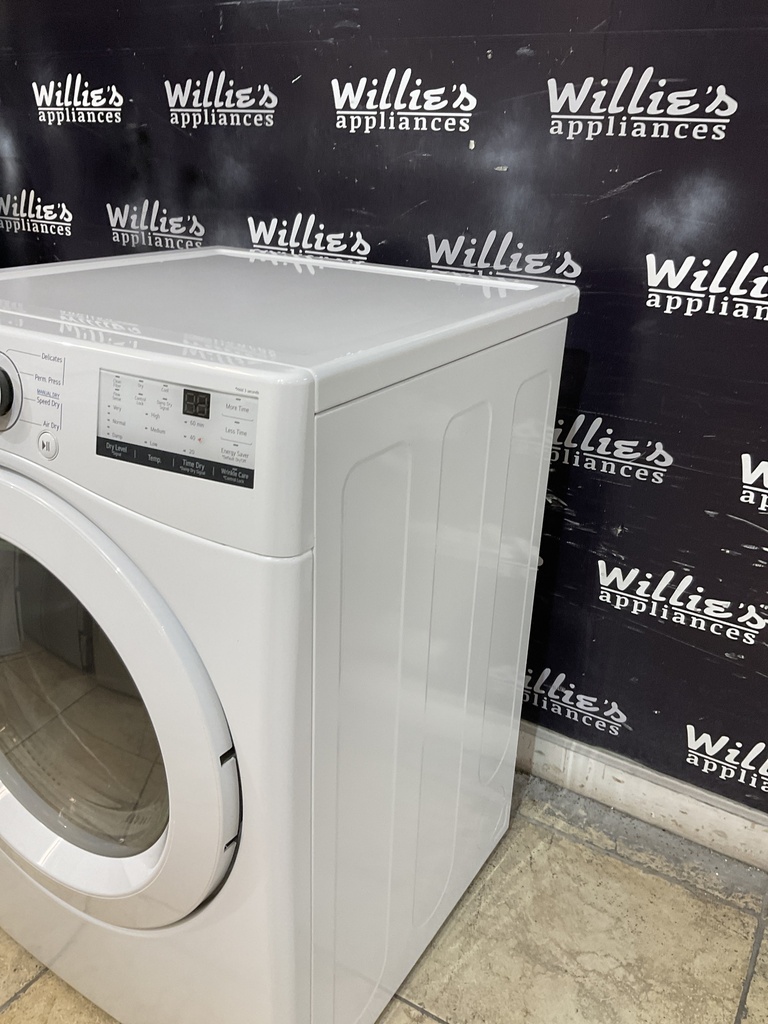 Lg Electric Dryer 220volts (30 AMP) 30inches {4 prong} (White)