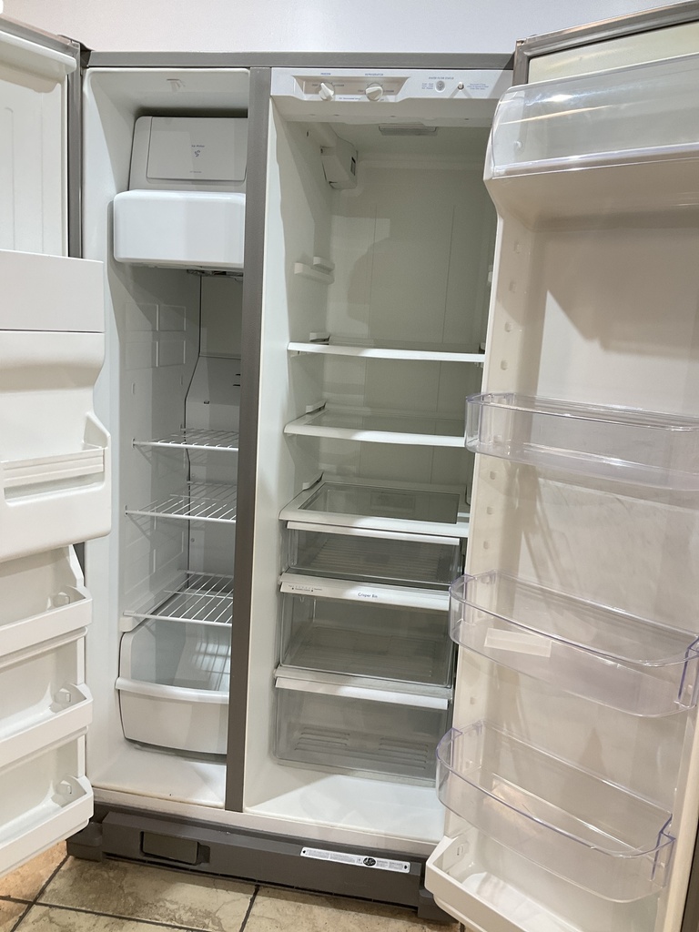 Kenmore Refrigerator Side by Side 36x68 1/2” (Stainless steel) 