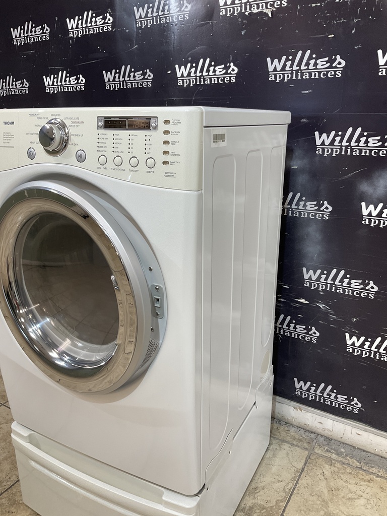 Lg Electric Dryer 220volts (30 AMP) 27inches {3 prong} (White)