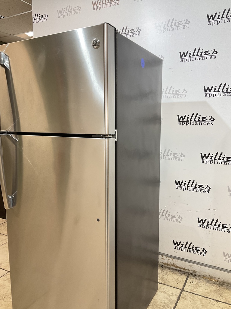 Ge Refrigerator Top and Bottom 28x67 (Stainless Steel) 