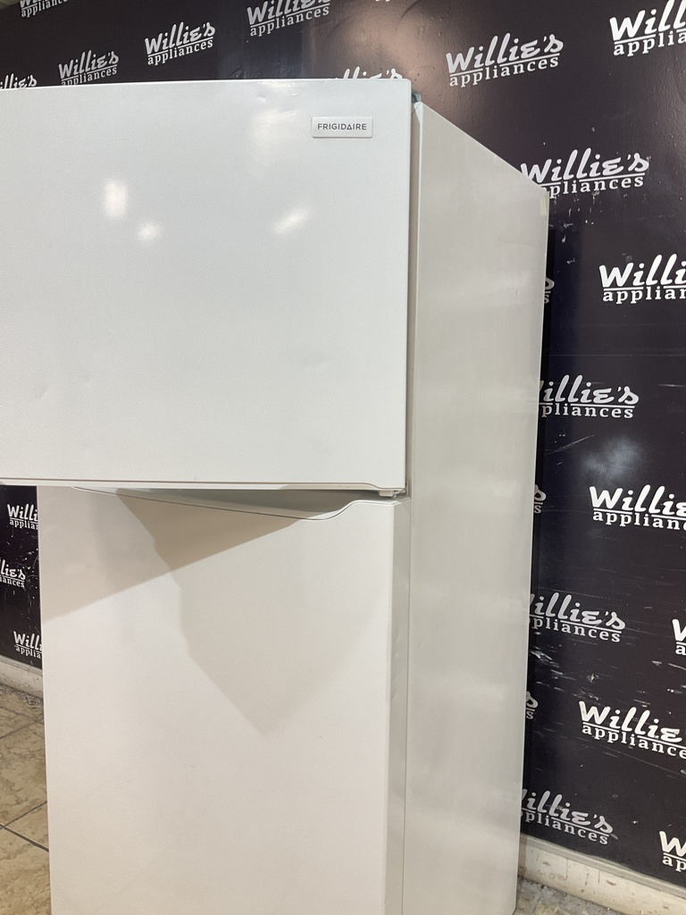 Frigidaire Refrigerator Top and Bottom 30x66 (White) 