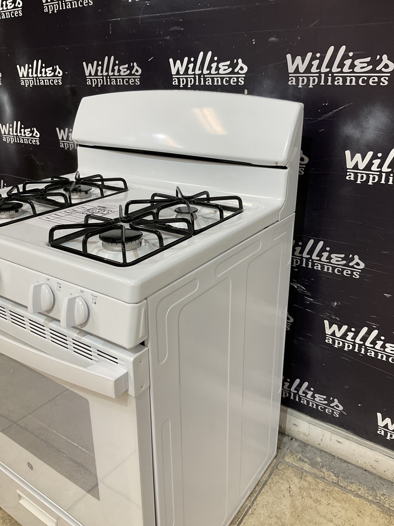 Ge Natural Gas Stove 30inches (White)