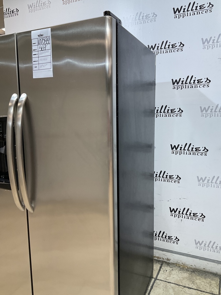 Ge Refrigerator Side by Side 33 1/2” x 67 1/2” (Stainless steel) 