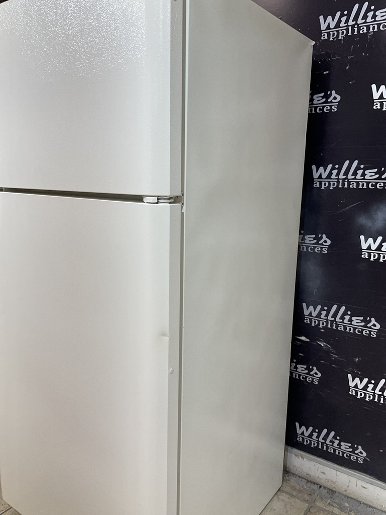 Frigidaire Refrigerator Top and Bottom 30x66 (Bisque)