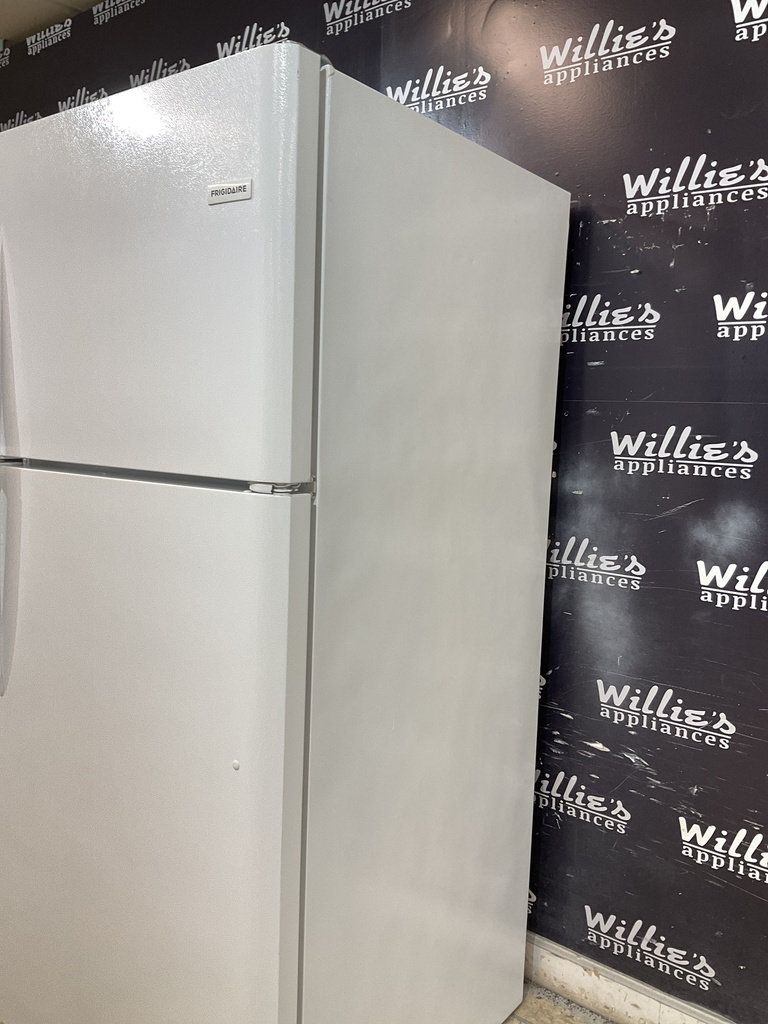 Frigidaire Refrigerator Top and Bottom 30x69 (White) 