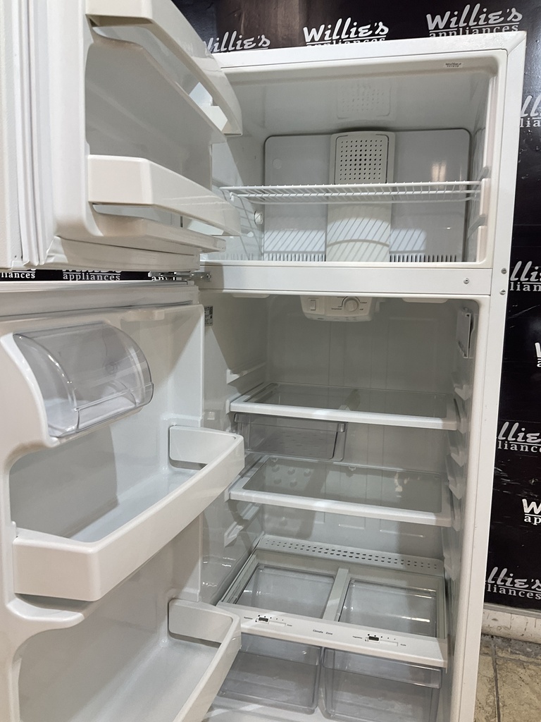 Ge Refrigerator Top and Bottom 28x67 (White) 