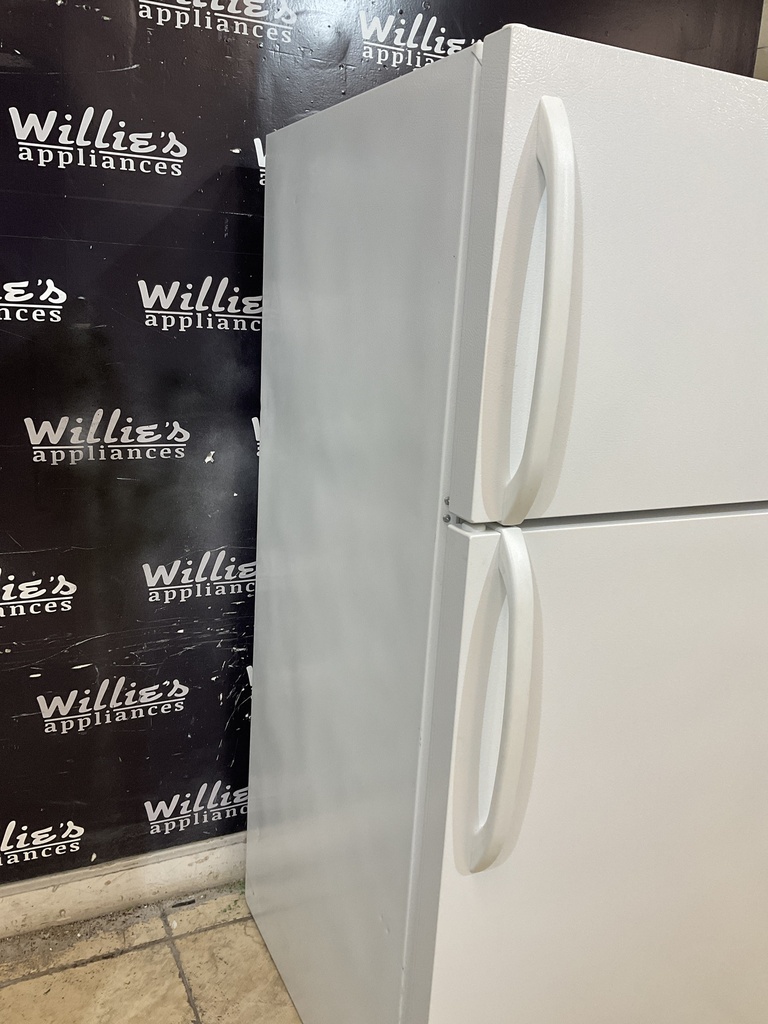 Frigidaire Refrigerator Top and Bottom 28x60 (White) 