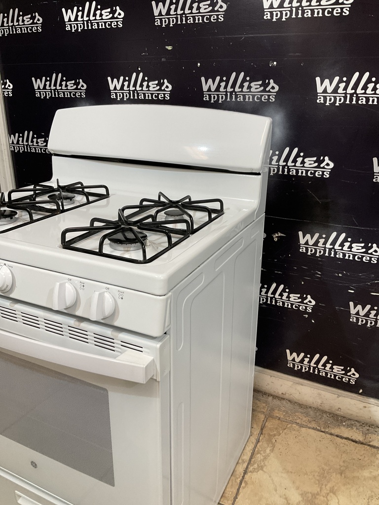 Ge Used Natural Gas Stove 30inches (white)